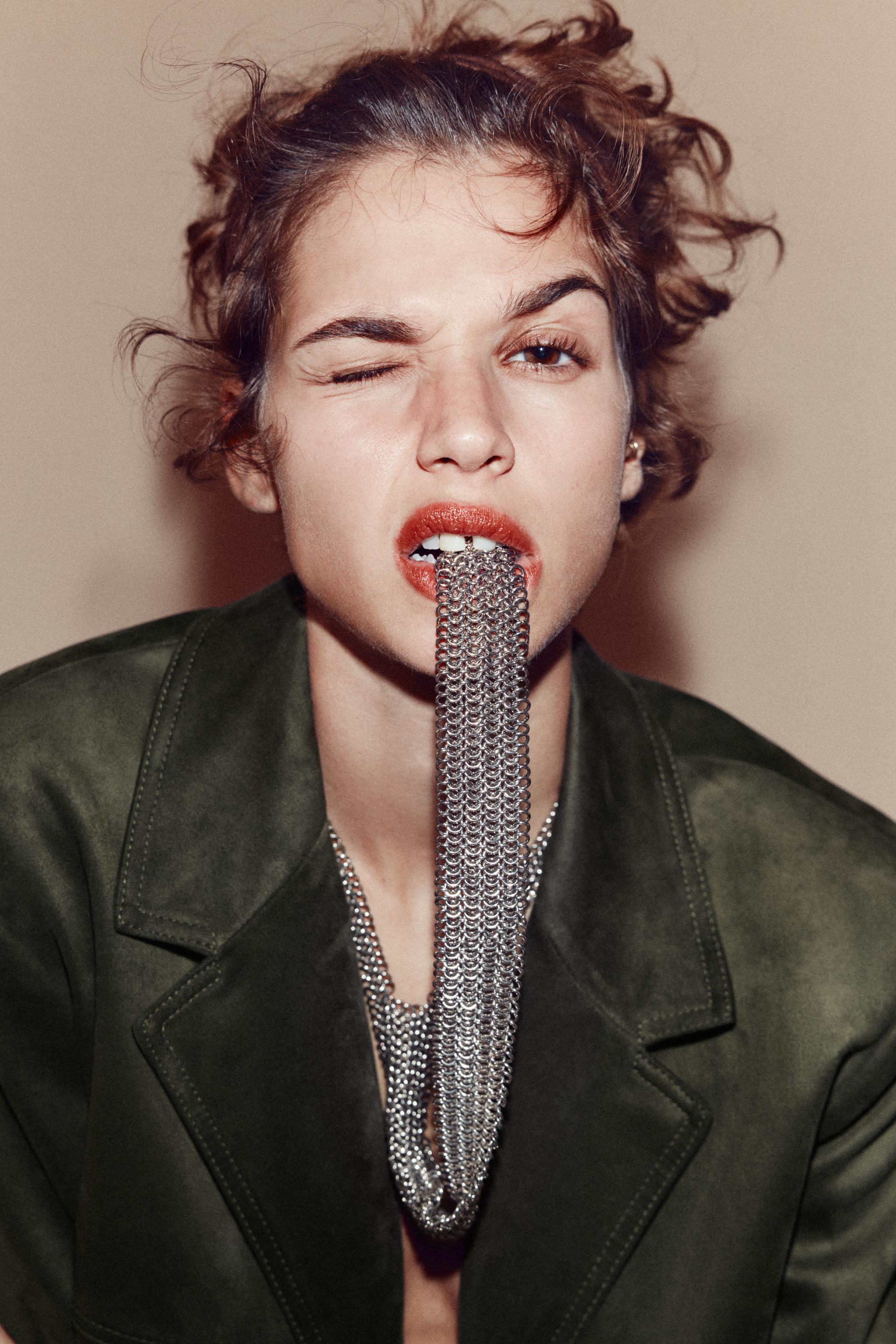 COLLIER CRAVATE MÉTALLIQUE